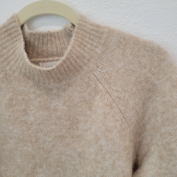 Banana Republic Beige Wool Blend Sweater - Size Large - Picture 3 of 4